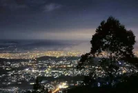 Daya Tarik dan Aktivitas Seru di Puncak Bintang Bandung